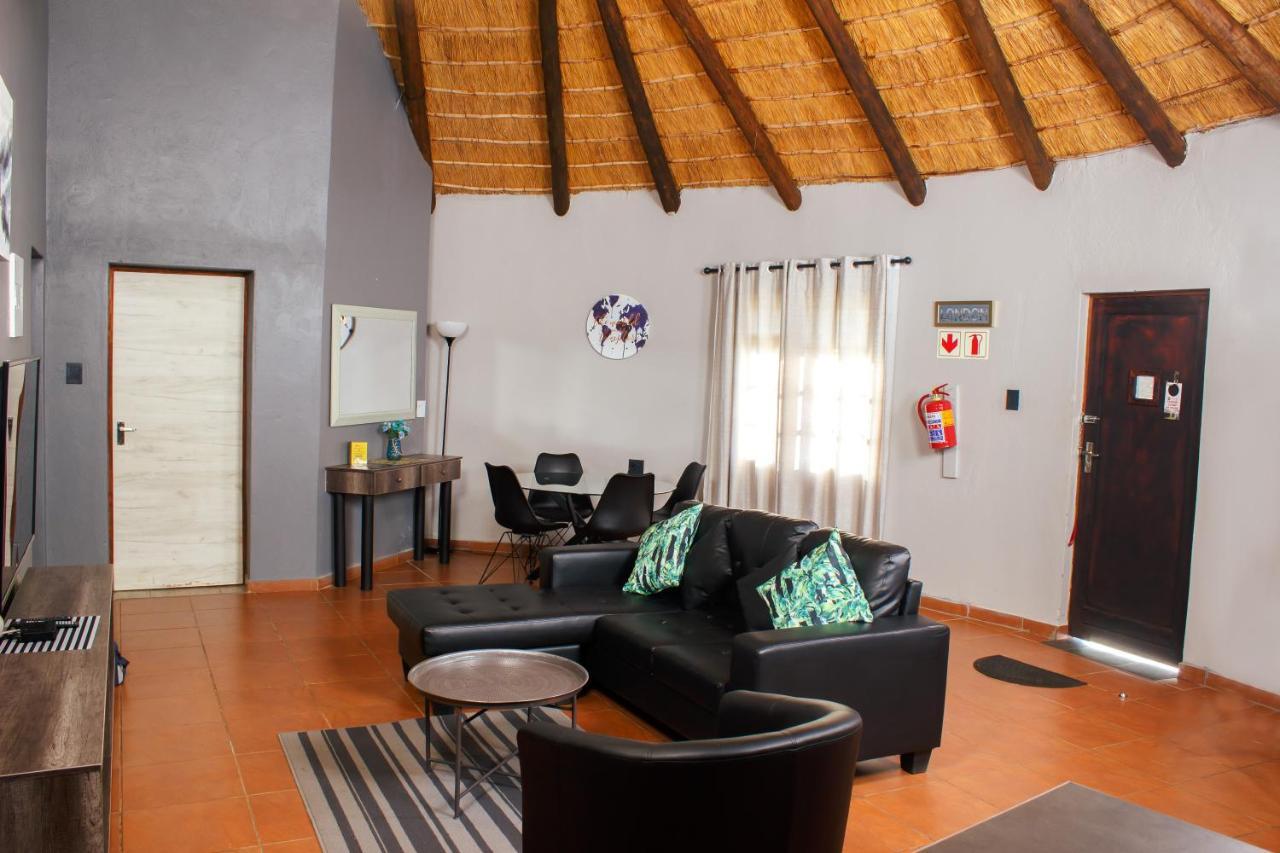 Ndalo Lodge Oshoek Oshoek  Luaran gambar