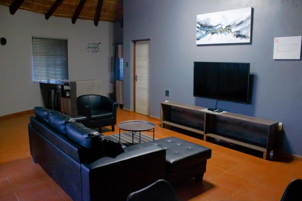Ndalo Lodge Oshoek Oshoek  Luaran gambar